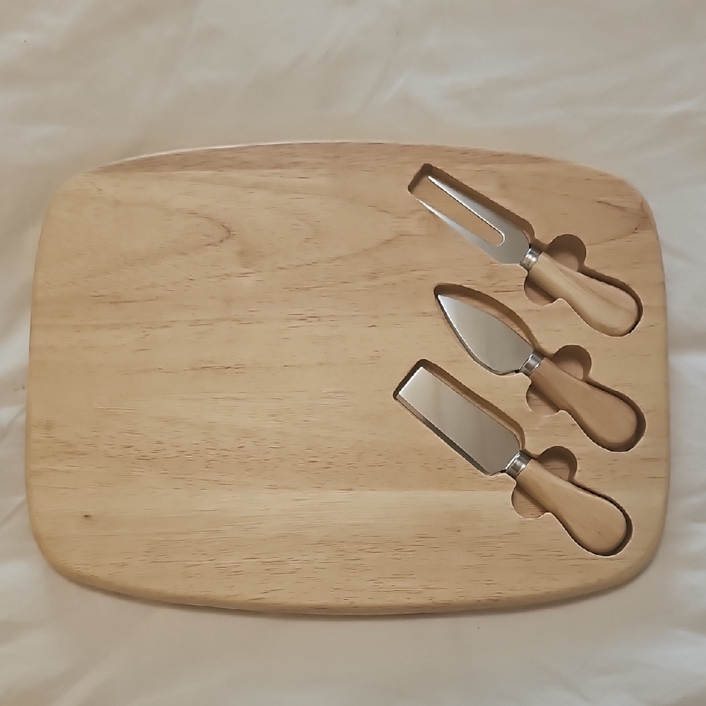 Wooden Charcuterie/Cheese Board with Knives